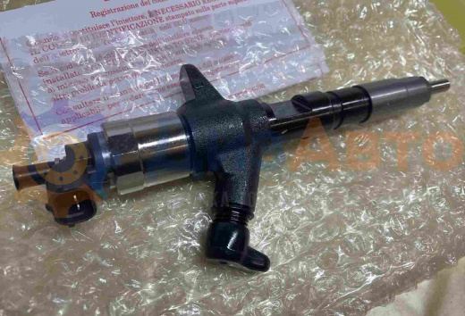 Форсунка Common Rail 095000-5550